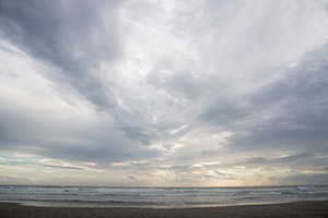 九十九里浜　奇麗な曇り空