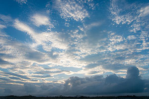 九十九里浜　美しい雲が広がる風景