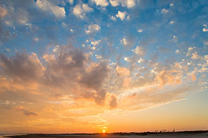 九十九里浜の夕焼け　美しいオレンジ